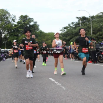 Runner Photo 3807077