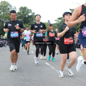 Runner Photo 3807085