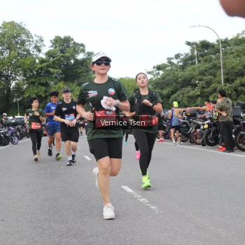 Runner Photo 3807126