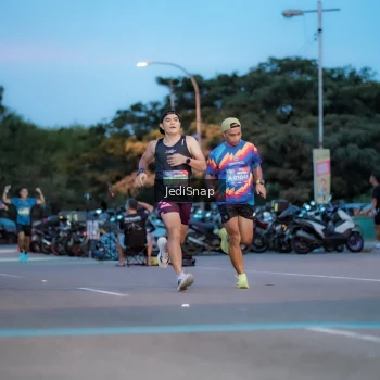 Runner Photo 3807235