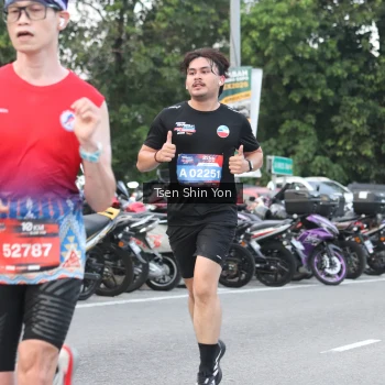 Runner Photo 3807244