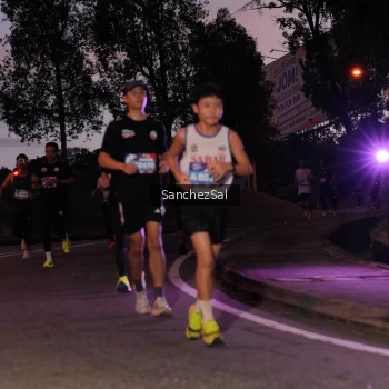 Runner Photo 3807255