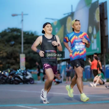 Runner Photo 3807273