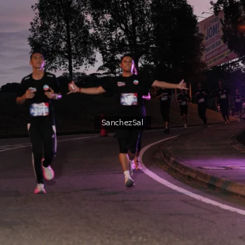 Runner Photo 3807297