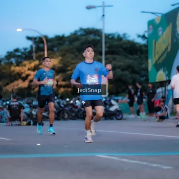 Runner Photo 3807304