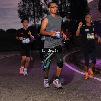 Runner Photo 3807308
