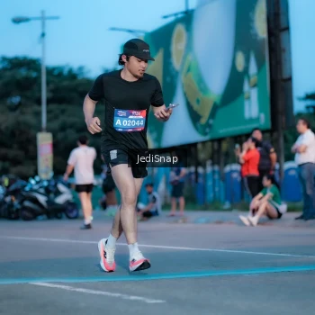 Runner Photo 3807347
