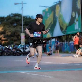 Runner Photo 3807355