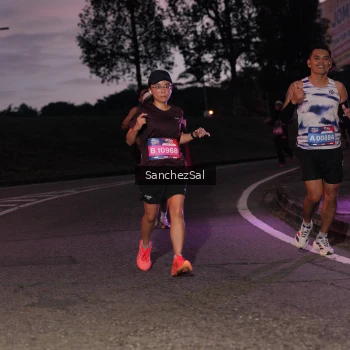 Runner Photo 3807367
