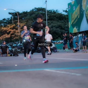 Runner Photo 3807372