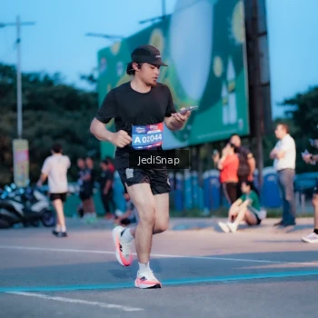 Runner Photo 3807375