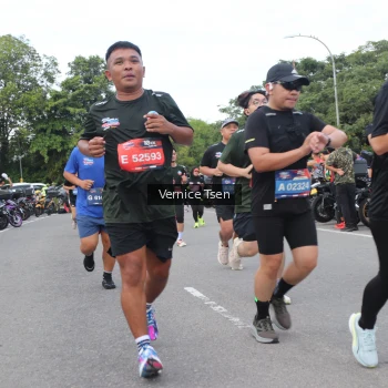 Runner Photo 3807398