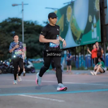 Runner Photo 3807400