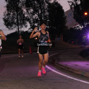 Runner Photo 3807425