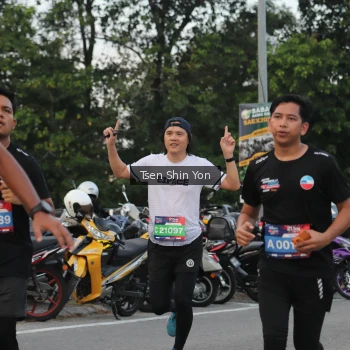 Runner Photo 3807426