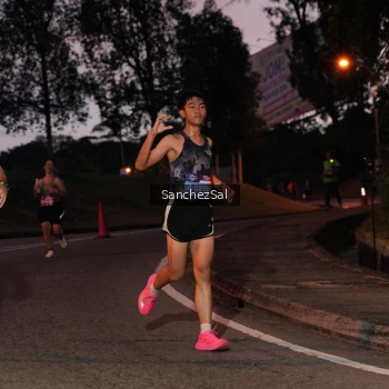 Runner Photo 3807429