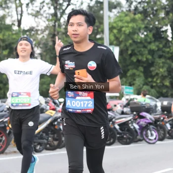 Runner Photo 3807490