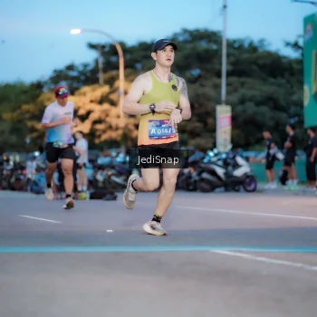 Runner Photo 3807550
