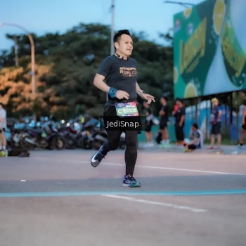 Runner Photo 3807553