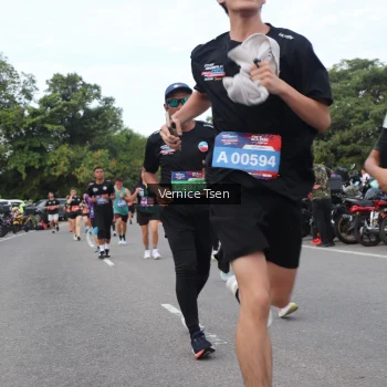 Runner Photo 3807558
