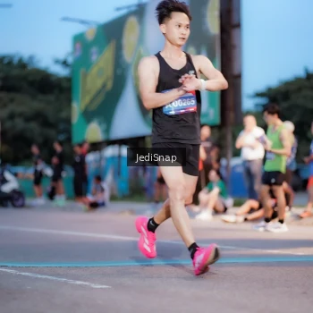Runner Photo 3807576