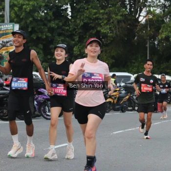 Runner Photo 3807616