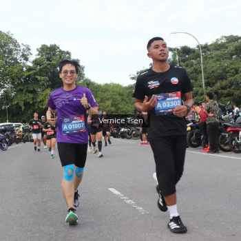 Runner Photo 3807617