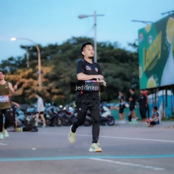 Runner Photo 3807636