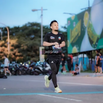 Runner Photo 3807676