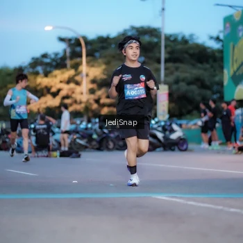 Runner Photo 3807699