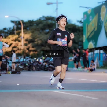Runner Photo 3807712