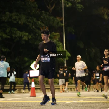 Runner Photo 3807718