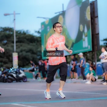 Runner Photo 3807750