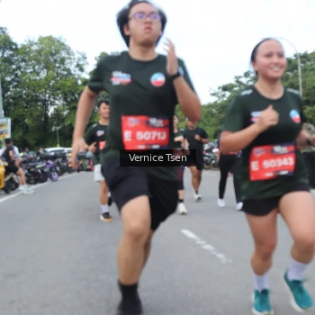 Runner Photo 3807758