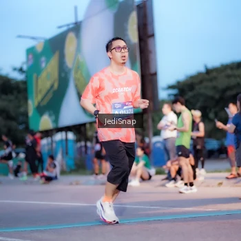Runner Photo 3807763