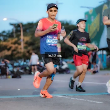 Runner Photo 3807783