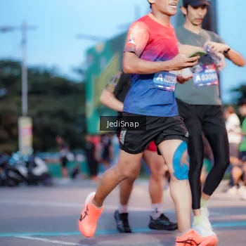 Runner Photo 3807821