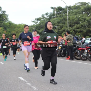 Runner Photo 3807856
