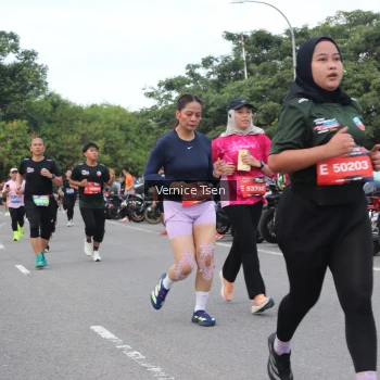 Runner Photo 3807869