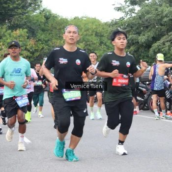 Runner Photo 3807894
