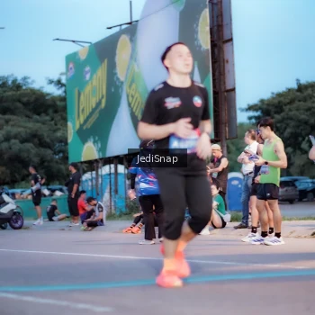 Runner Photo 3807946