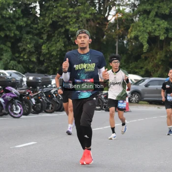 Runner Photo 3807980