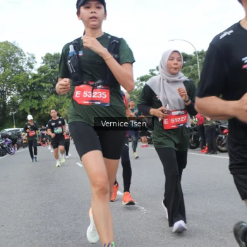 Runner Photo 3807995