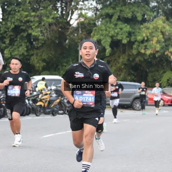 Runner Photo 3807998