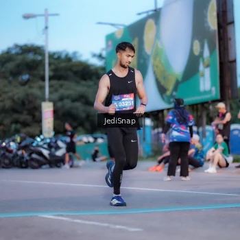 Runner Photo 3808006