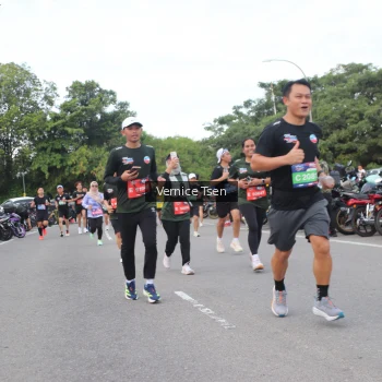 Runner Photo 3808046