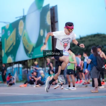 Runner Photo 3808073