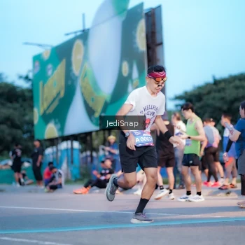 Runner Photo 3808086
