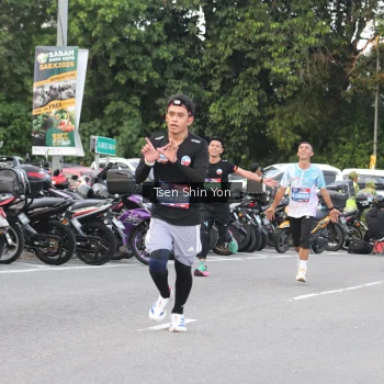 Runner Photo 3808103