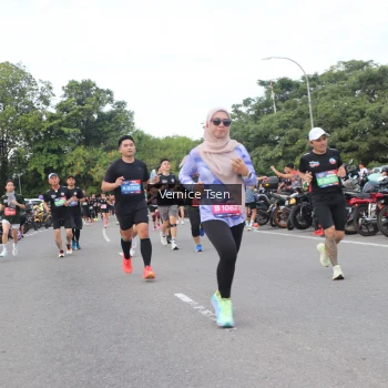 Runner Photo 3808105